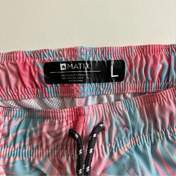 Matix L Performance Hybrid Shorts - Picture 7 of 16